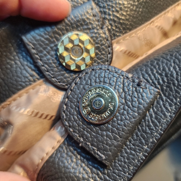 Elegance Paris Genuine Leather Tote - Picture 15 of 16